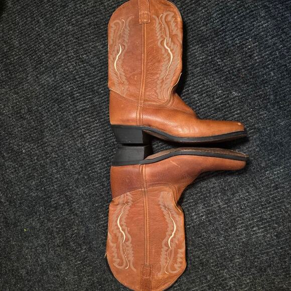 Laredo Leather cowboy boots. womans size 8 - Picture 3 of 4